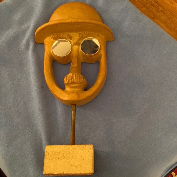 Bennington Potters “Man with Bowler Hat”. Engraved with Bennington’s info. - Picture 2 of 16